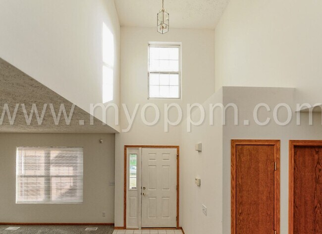 Foto del edificio - Bright and Spacious 4 Bedroom Home | Bellevue