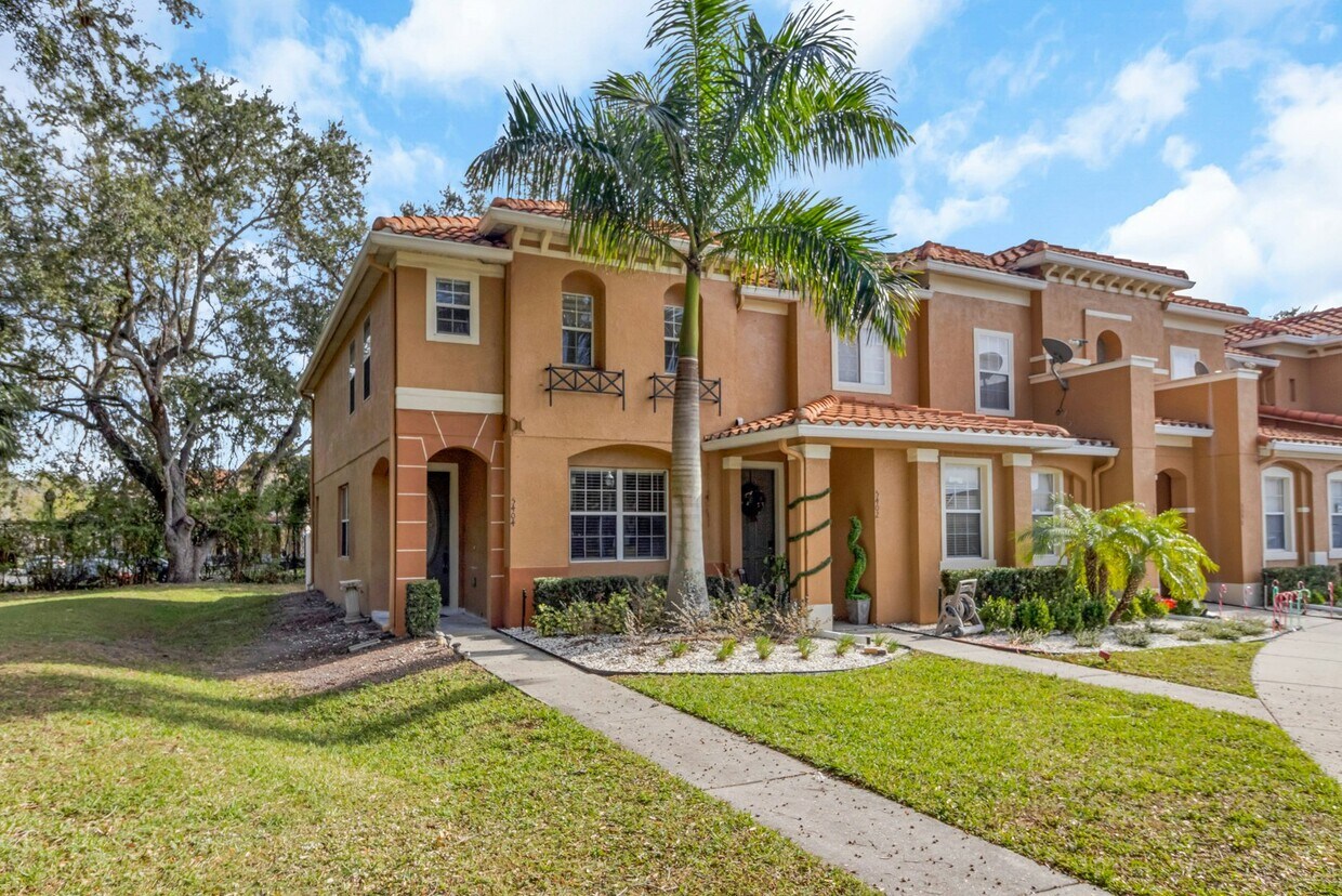 Foto principal - 5404 Paradise Cay Cir