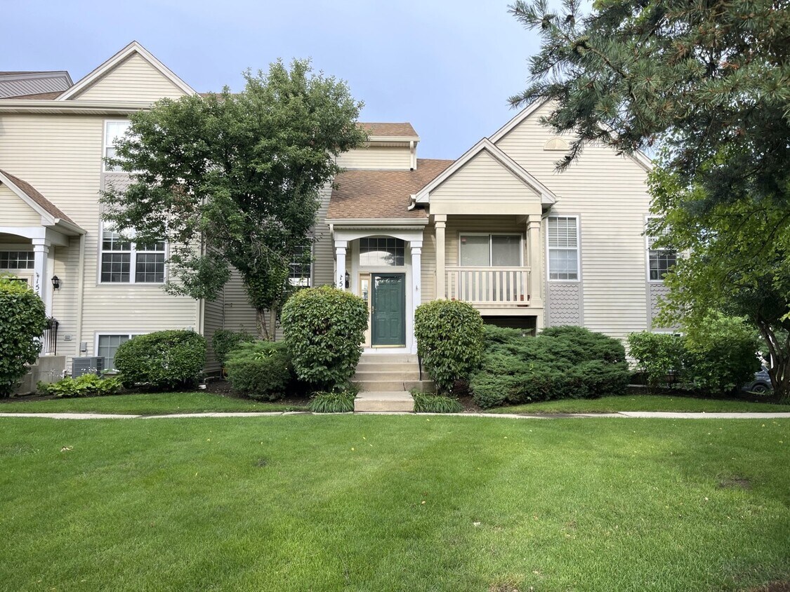 Primary Photo - 1542 Shelby court