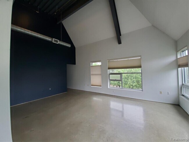 Master Bedroom - 300 Hamilton Street