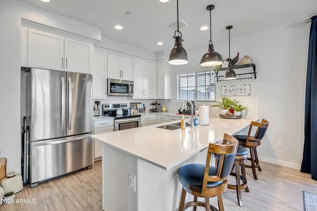 Foto del edificio - 4100 S Pinelake Way