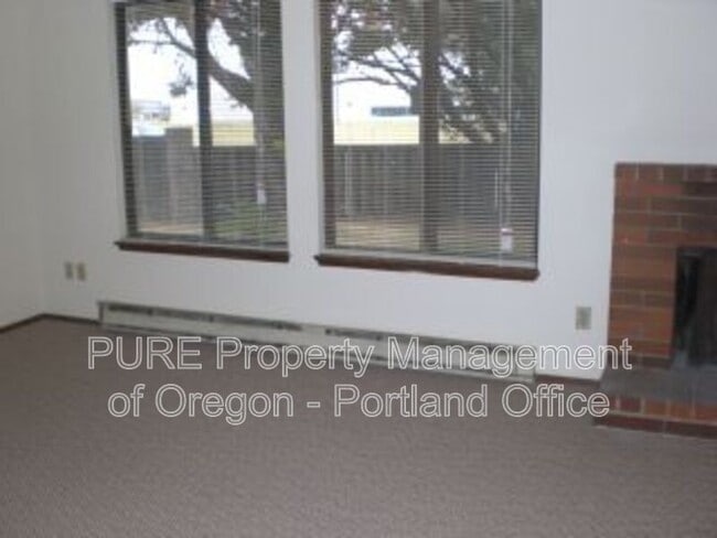 Building Photo - 2141 SW Townsend Ct
