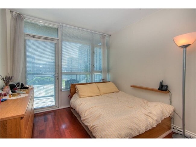 Building Photo - 1Bd/1Ba Seattle Condo