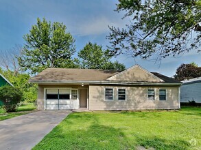 Building Photo - 1256 S Willow Ln Ave