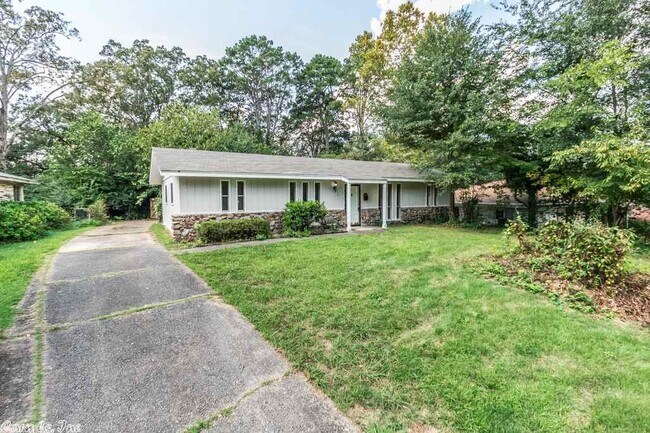 Building Photo - 8 Bellemeade Dr