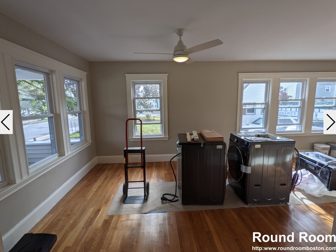 Primary Photo - 137 Mount Hope St