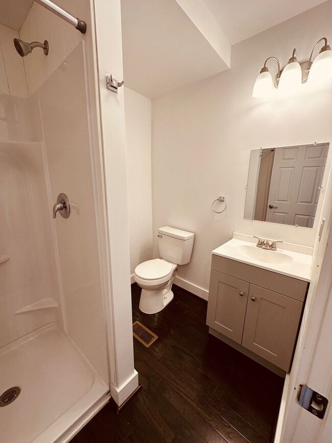 Building Photo - 212 W Hope Ave, One Bedroom House