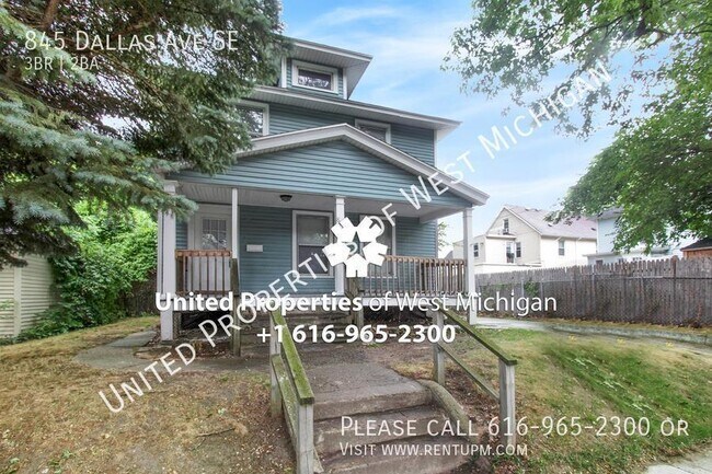 Foto del edificio - Available Now | 3 Bed 2 Bath Single Family...