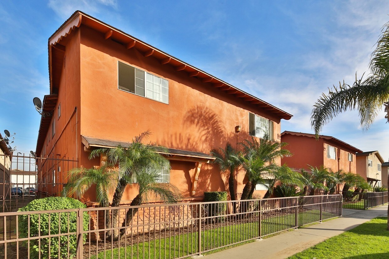 Foto principal - 939-1001 S Standard Ave