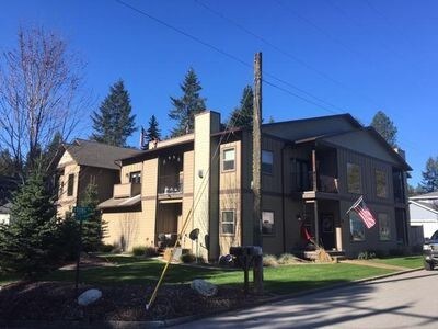 Building Photo - 1814 E Young Ave