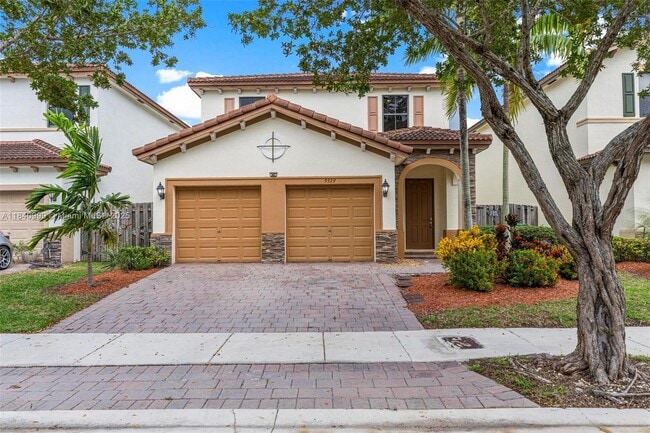 Foto del edificio - 9329 SW 227th Terrace