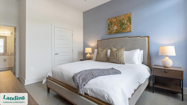 Building Photo - 404 W 26th St