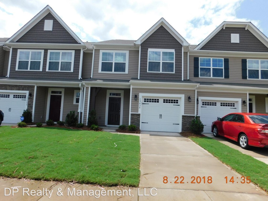 Primary Photo - 13438 Savannah Creek Dr