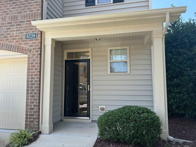 Foto del edificio - END Unit 3 Bedroom | 2.5 Bath Raleigh Town...