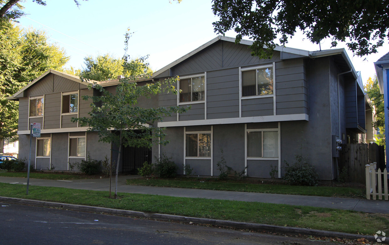 Primary Photo - D Street Apartments