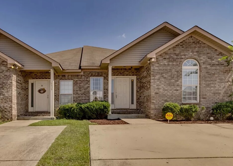 Foto principal - 6645 Covington Villas Ln