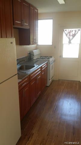 Building Photo - 915 Hikina Ln