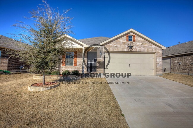 Foto del edificio - 404 Falling Star Dr