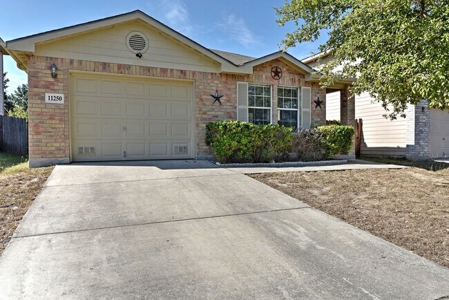Building Photo - ONE STORY  |  GREAT LOCATION  |  NEAR 1605...