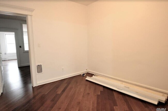Building Photo - 62-22 60th Dr