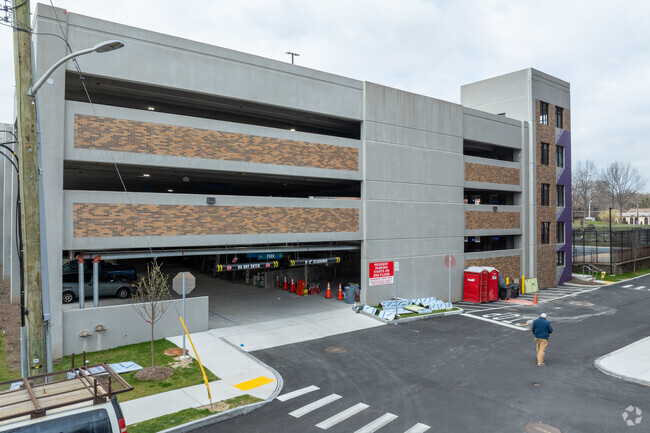 Parking Garage - The Renaissance at Lincoln Park