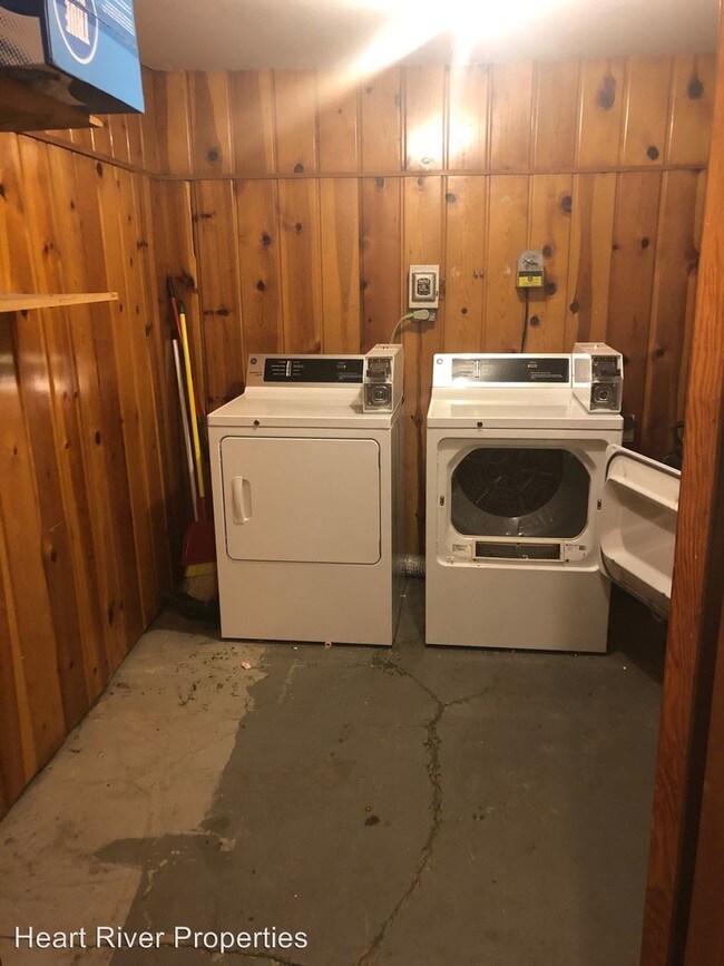 Foto del edificio - 1307 2nd St W