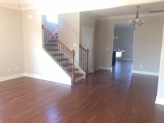 Building Photo - 2116 Acklen Ave