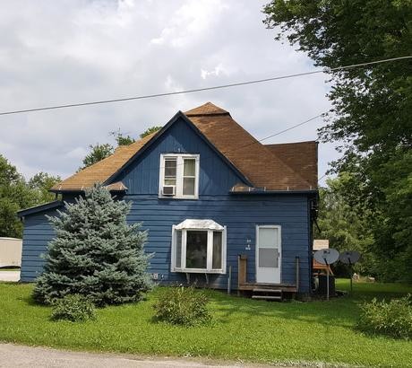 Primary Photo - 219 B Ave