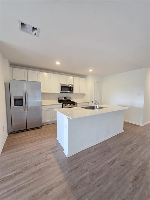Foto del edificio - 9731 Atwood Lake Dr