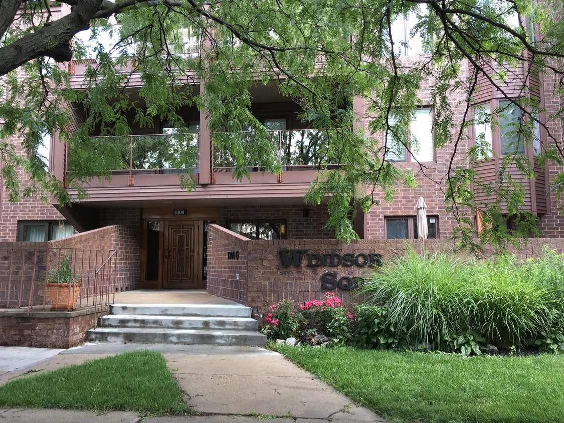 Windsor Square - 1300 G St