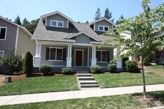 Building Photo - 1535 Burnside Pl