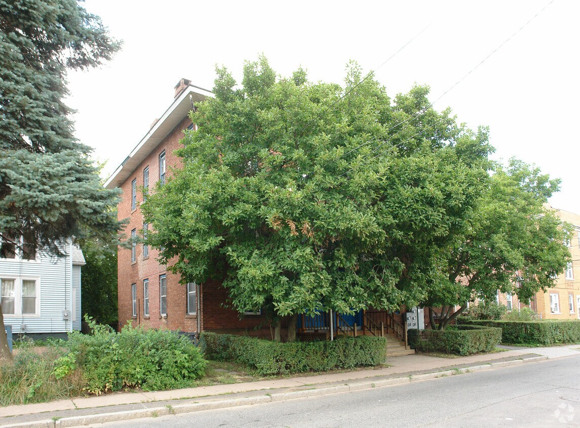 Primary Photo - 45-47 Squire St