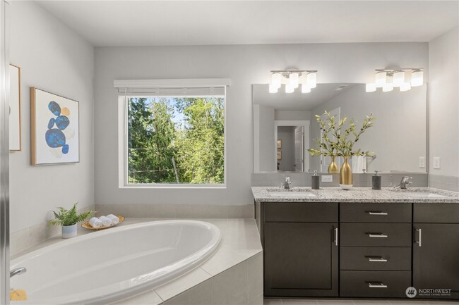 Foto del edificio - 3318 103rd Dr NE