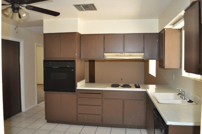 Building Photo - GREAT HOME!