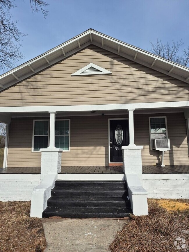 Building Photo - 302 Coleman St