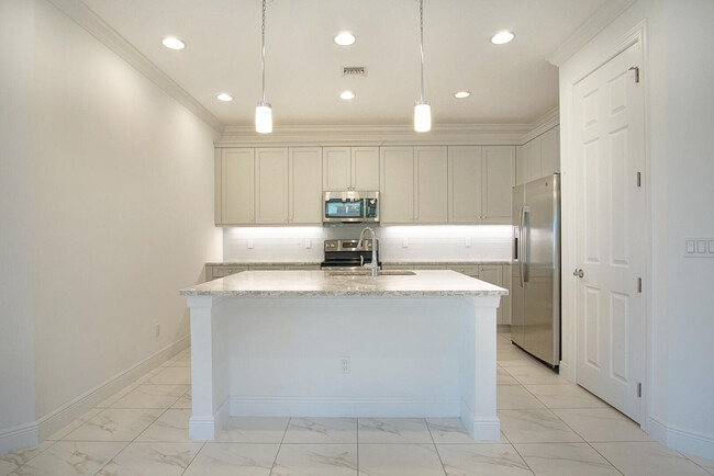 Building Photo - 24060 SW Firenze Wy