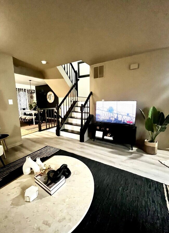 Foto del edificio - 205 Rolling Hill Ct