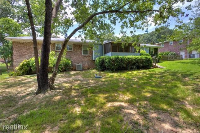 Building Photo - 3 br, 2 bath House - 2144 Windsor Drive