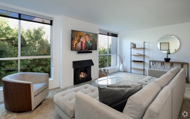 Building Photo - 927 N Kings Rd