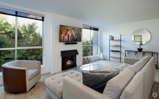 Building Photo - 927 N Kings Rd