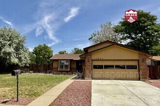 Building Photo - 13092 Monroe Dr