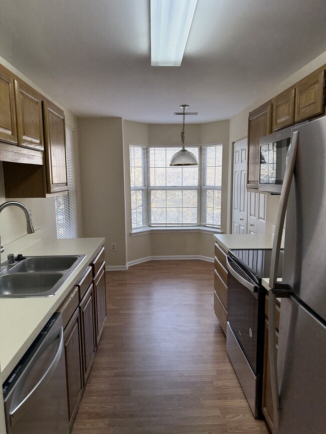 Building Photo - 3506 Back Pointe Ct
