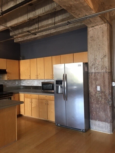 Foto principal - 600 Central Ave SW