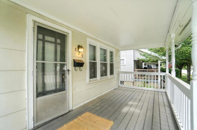 Foto del edificio - 825 S Terrace Ave