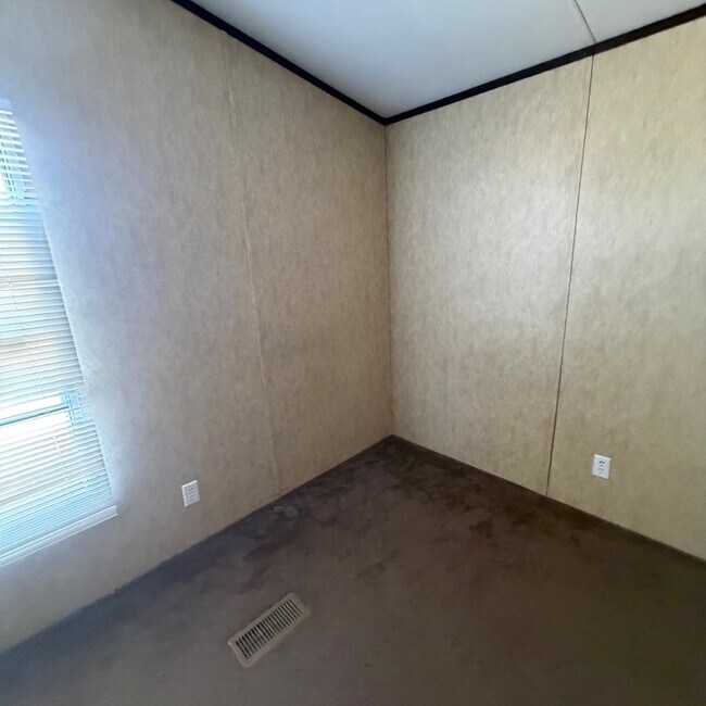 Foto del edificio - 815 W 40th St