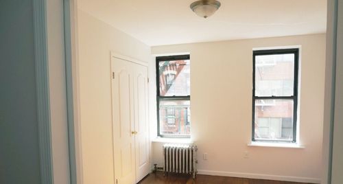 Primary Photo - 159 Allen St