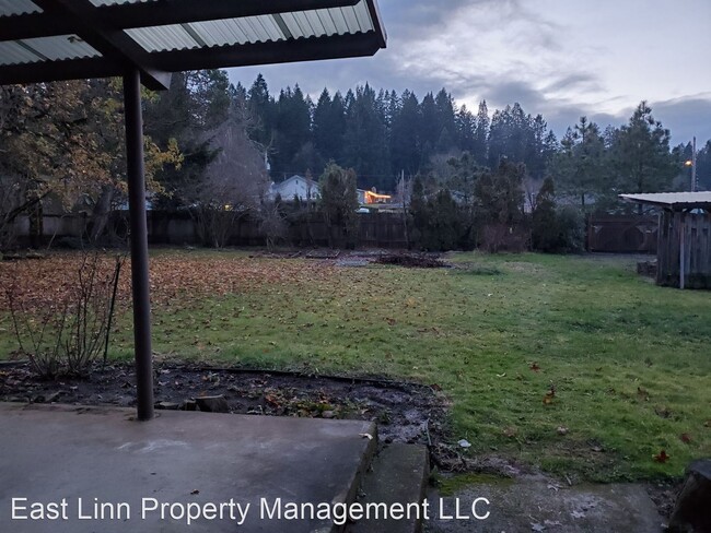 Foto del edificio - 3 br, 1.5 bath House - 610 5th Ave