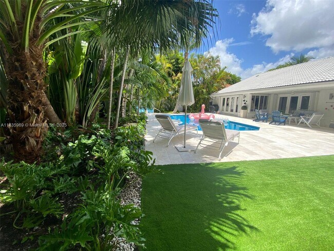 Foto del edificio - 2360 NE 214th St