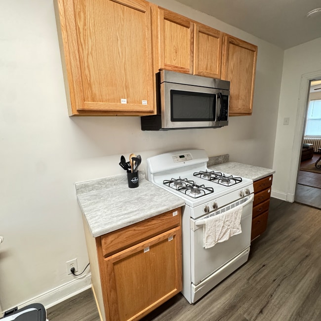 Building Photo - 441 Manor Pl NW