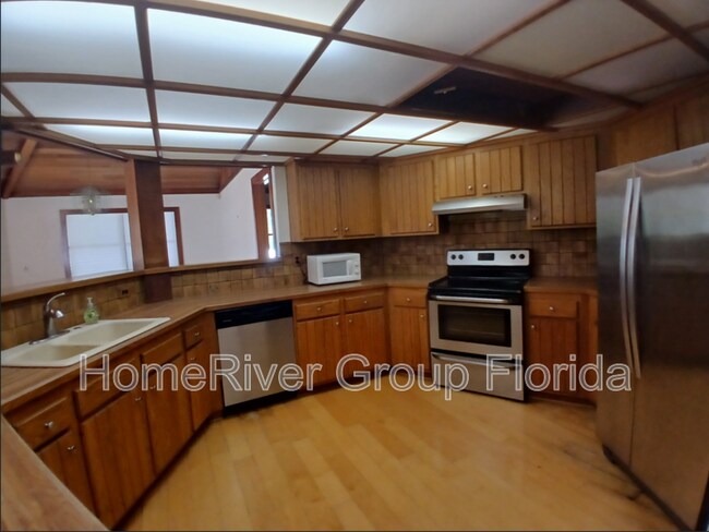 Foto del edificio - 4069 SW St Lucie Shores Dr